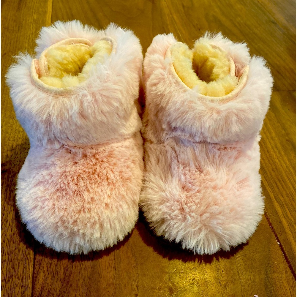 UGG Jesse Bow Fluff II Booties